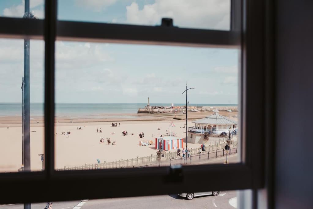 The Sunset Apartment - Margate Beach - By Goldex Coastal Breaks Exterior photo